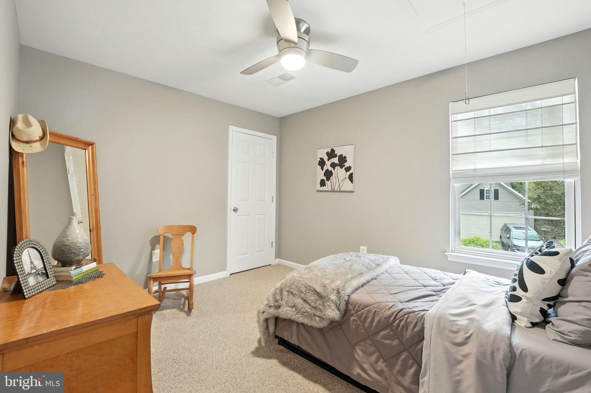 6359 COLONIAL VILLAGE LOOP