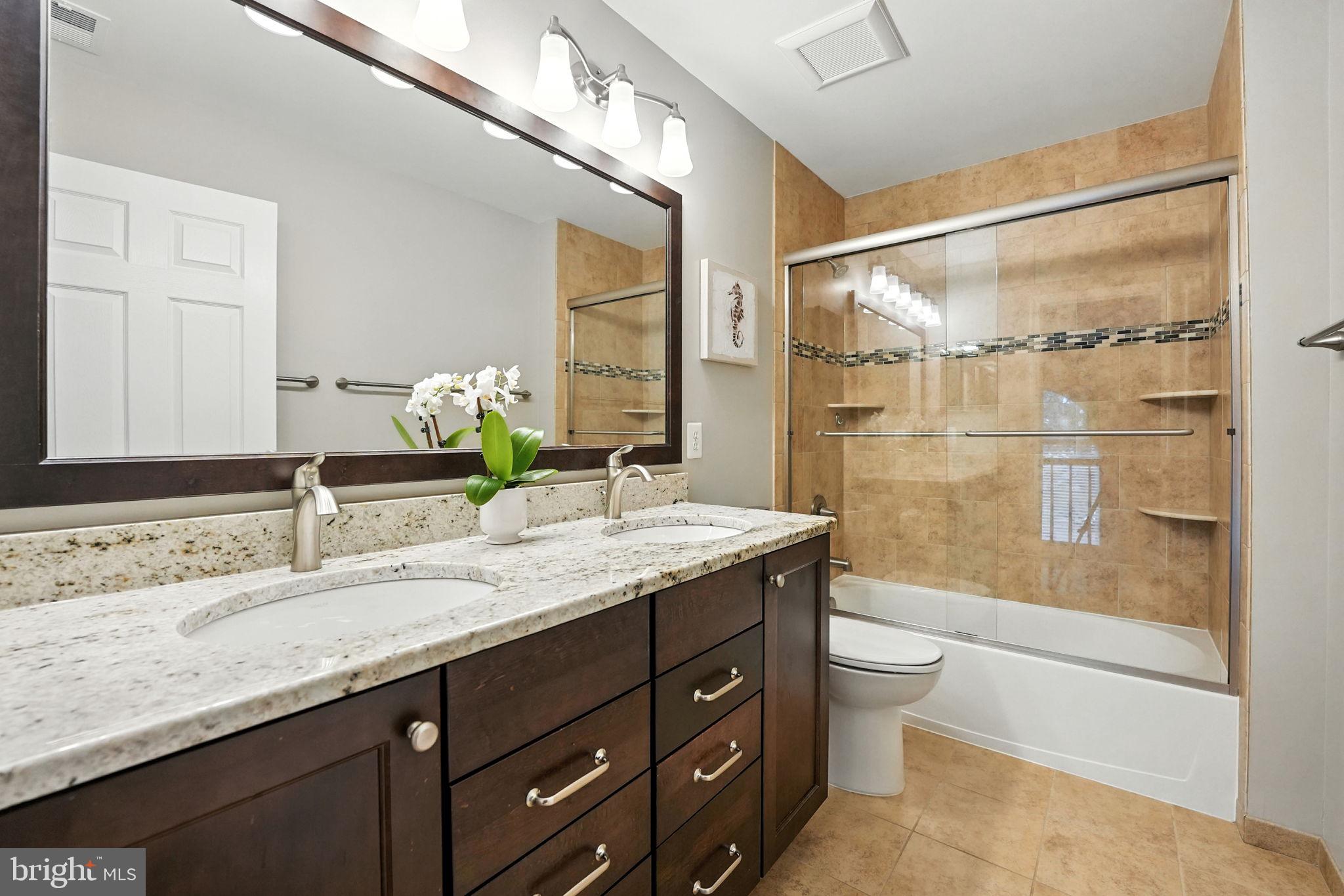 6359 COLONIAL VILLAGE LOOP