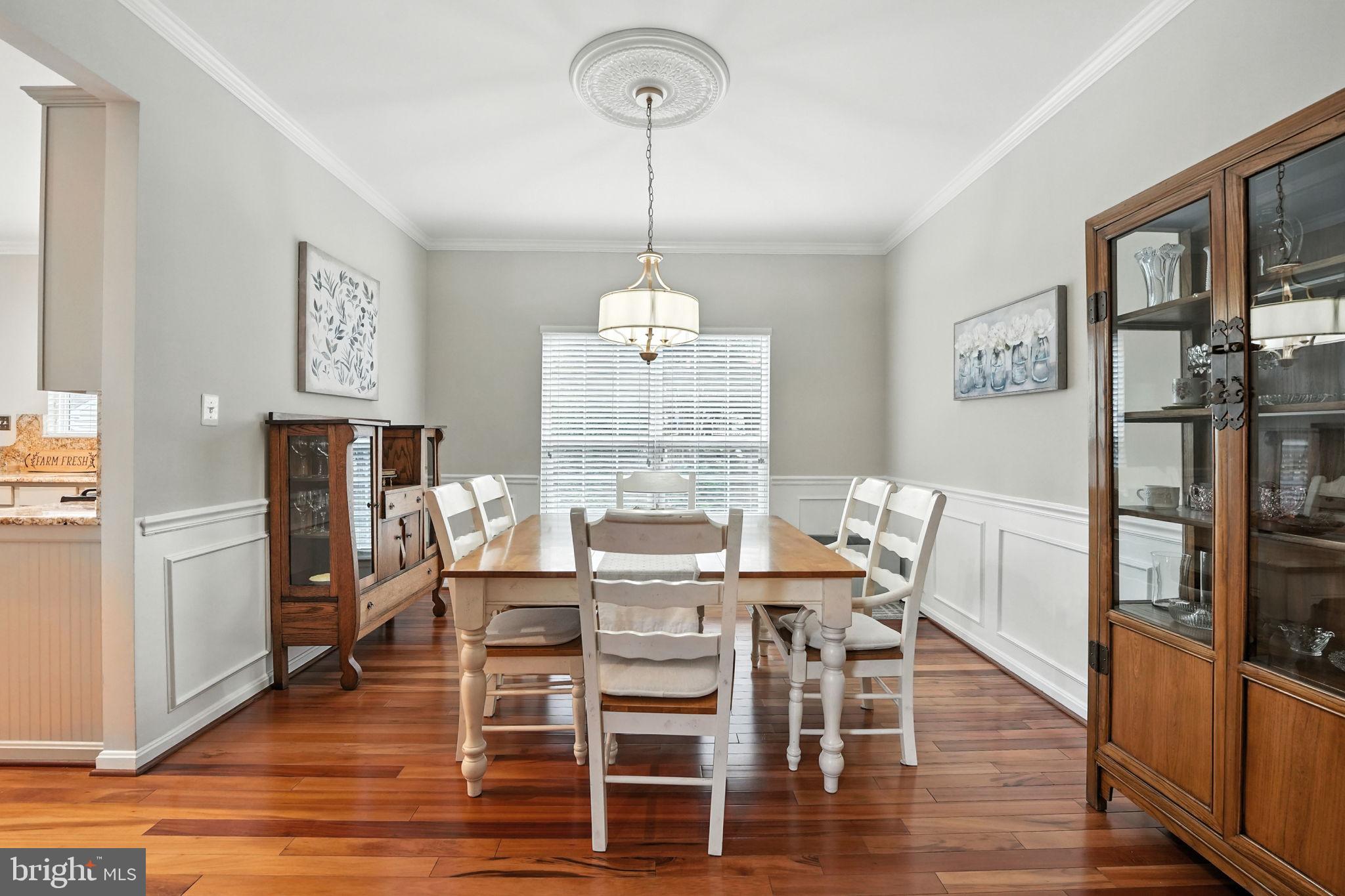 6359 COLONIAL VILLAGE LOOP