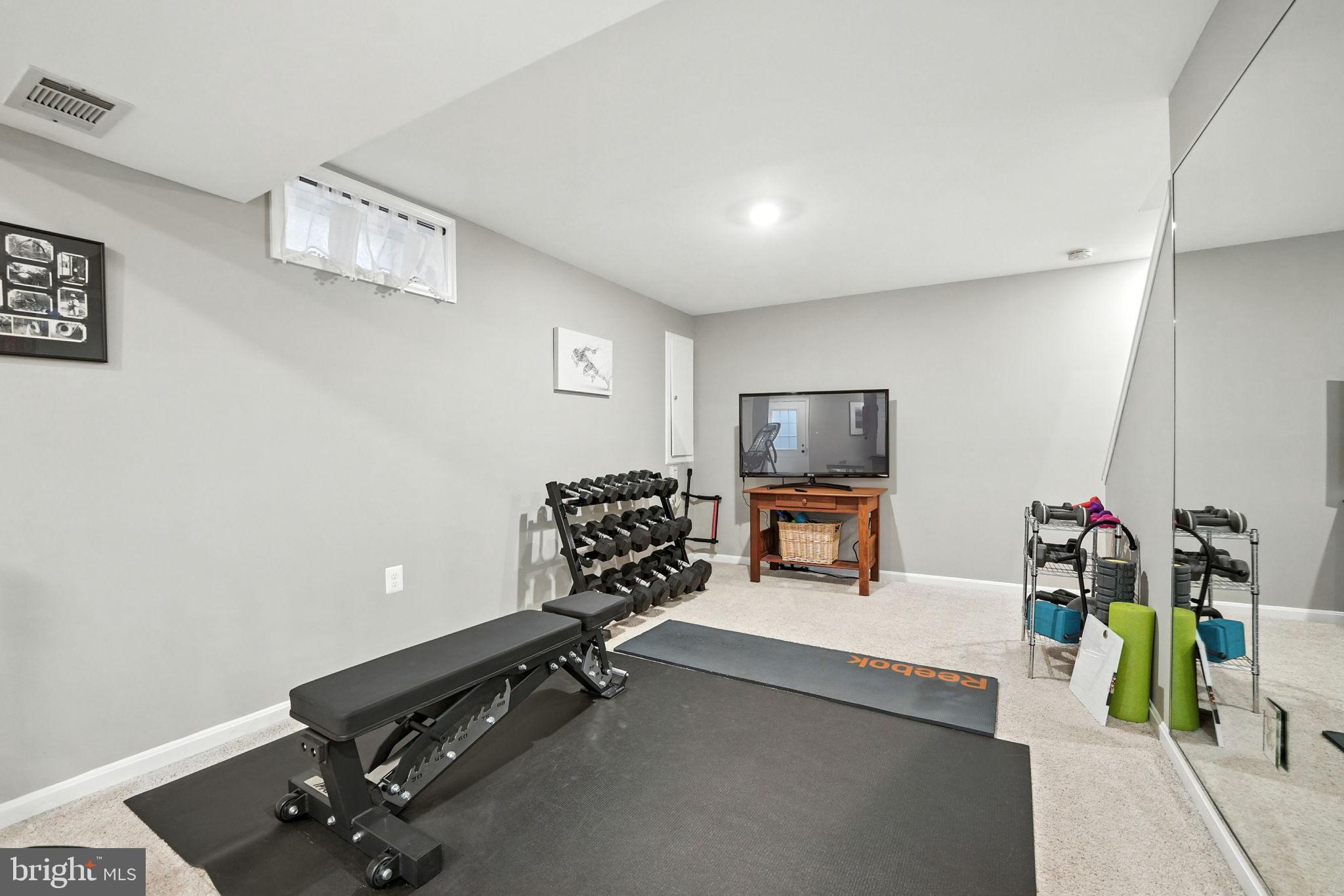 6359 COLONIAL VILLAGE LOOP