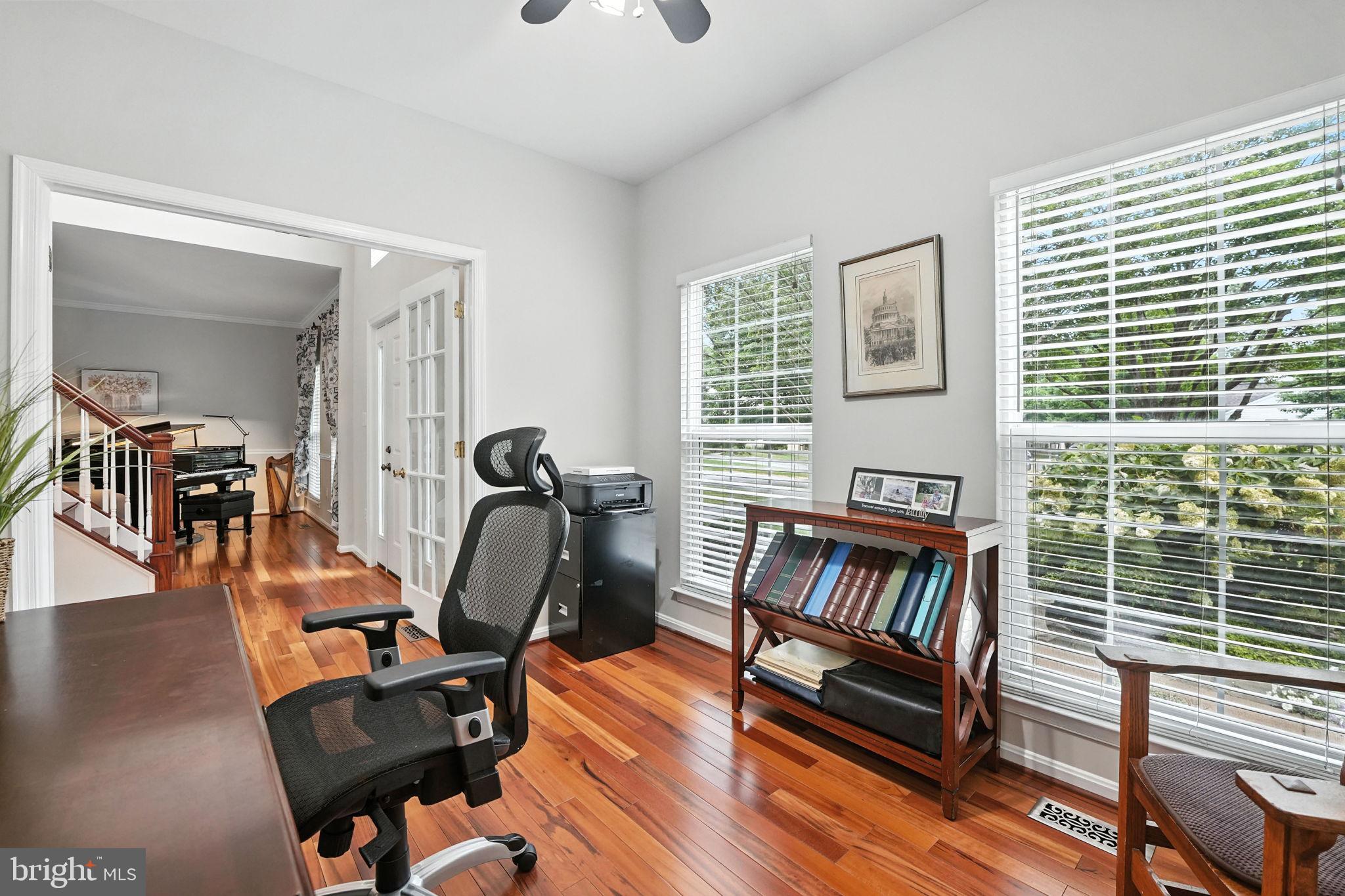 6359 COLONIAL VILLAGE LOOP