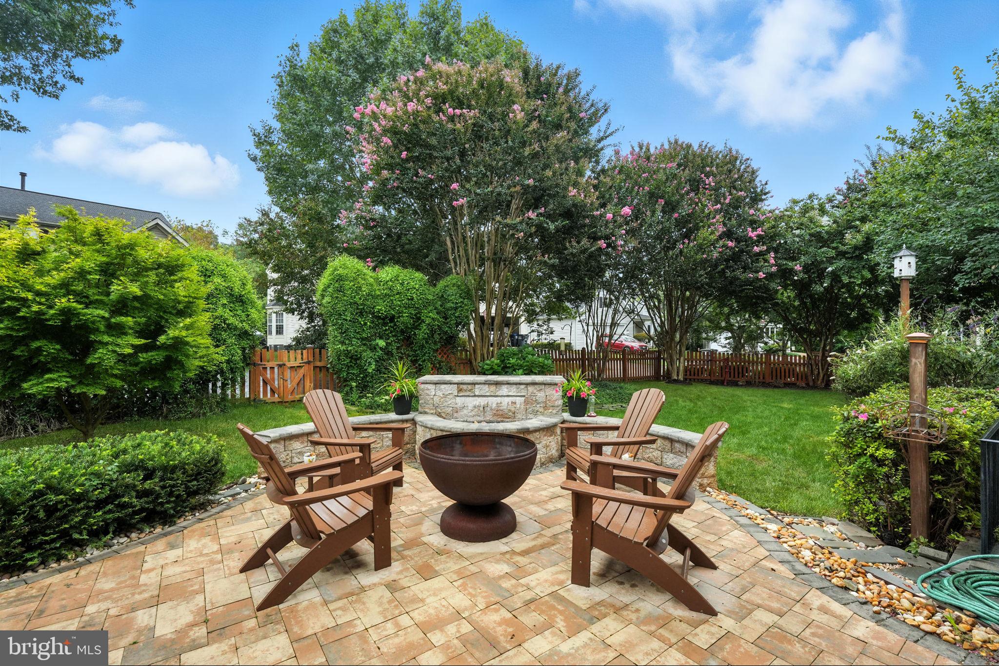 6359 COLONIAL VILLAGE LOOP