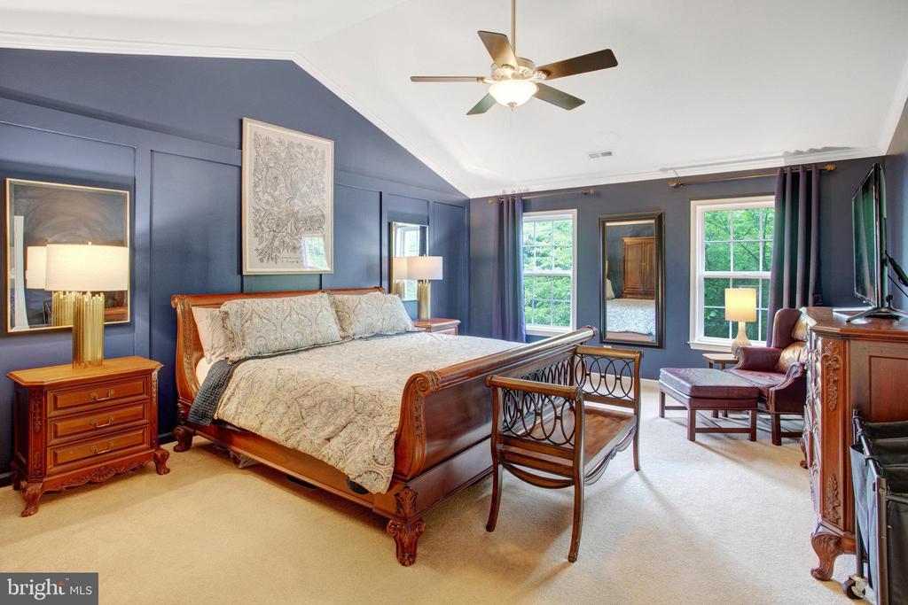 15 Saint Charles Ct