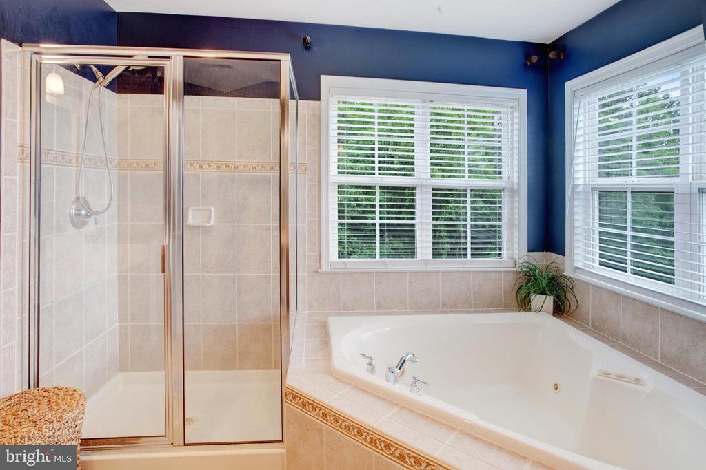 15 Saint Charles Ct