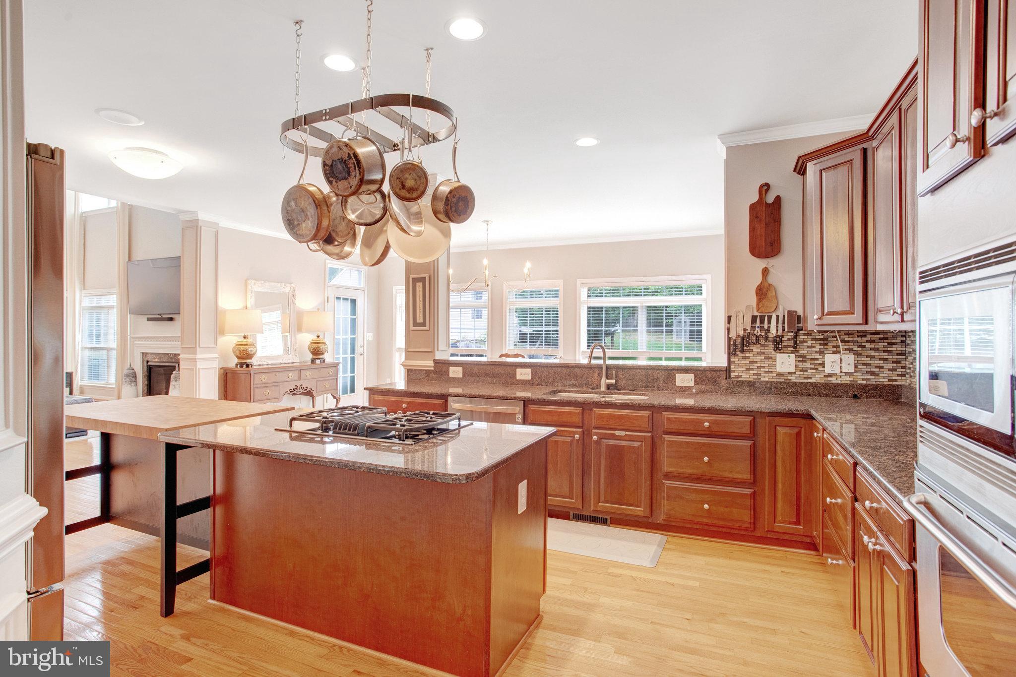 15 Saint Charles Ct