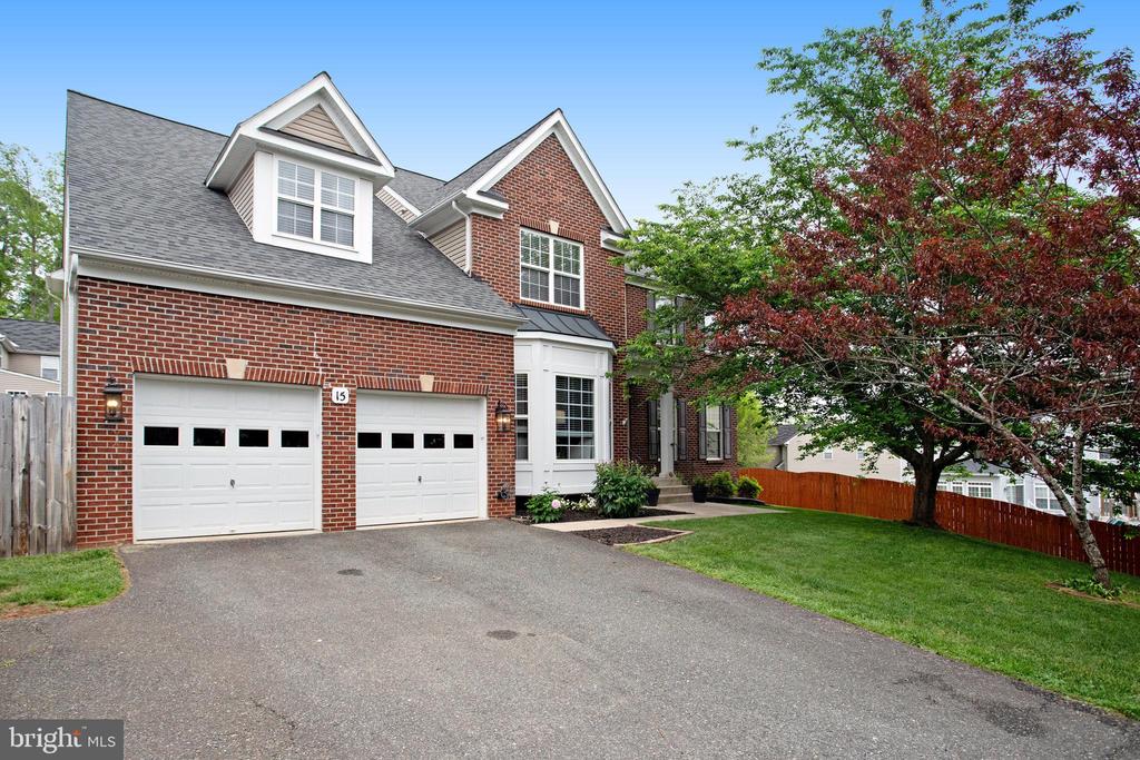 15 Saint Charles Ct