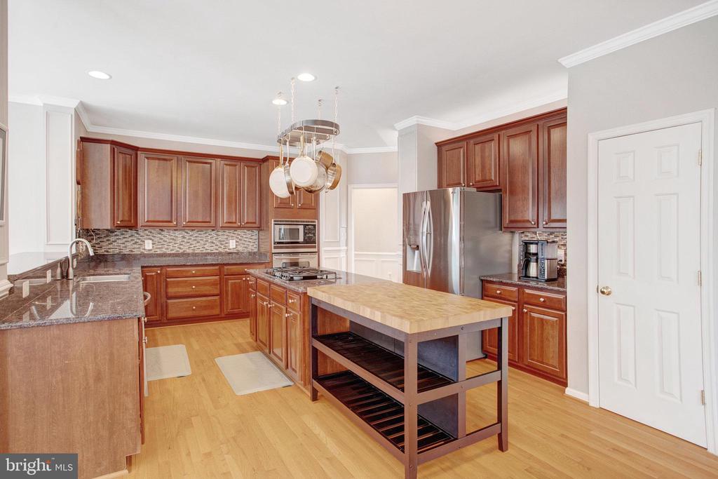 15 Saint Charles Ct