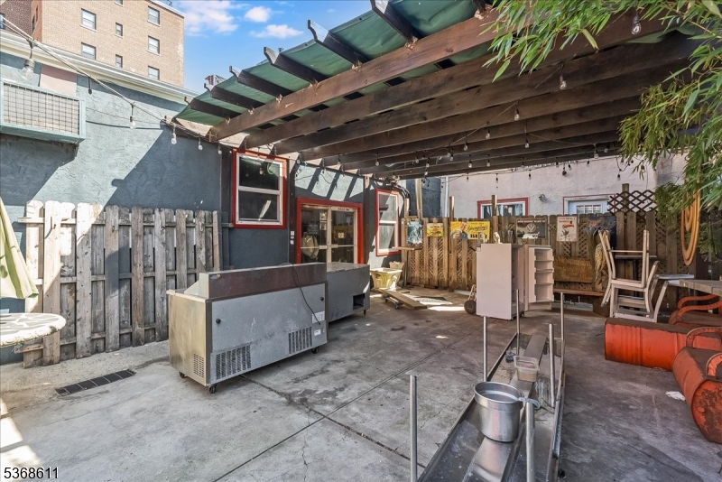 167-169 Avenue