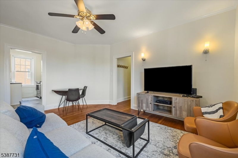 2 Altamont Ct 25