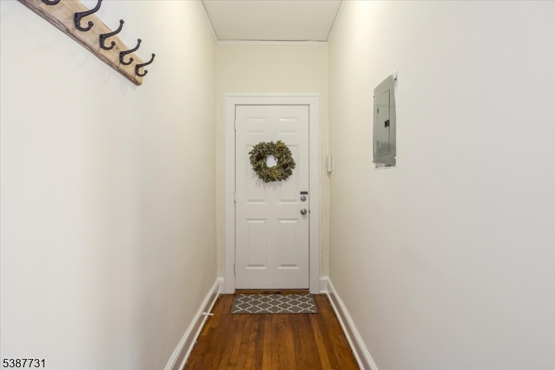 2 Altamont Ct 25