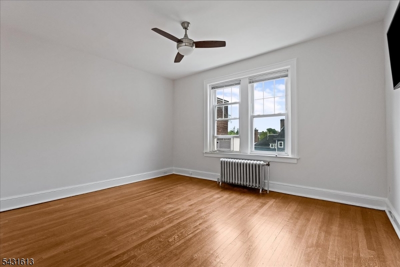 2 Altamont Ct 24