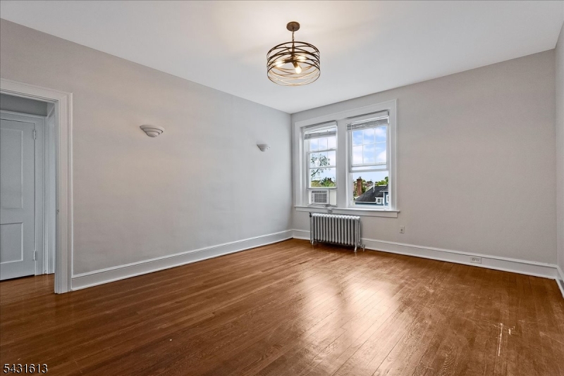 2 Altamont Ct 24