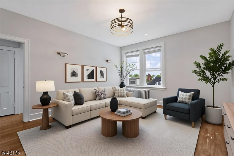 2 Altamont Ct 24