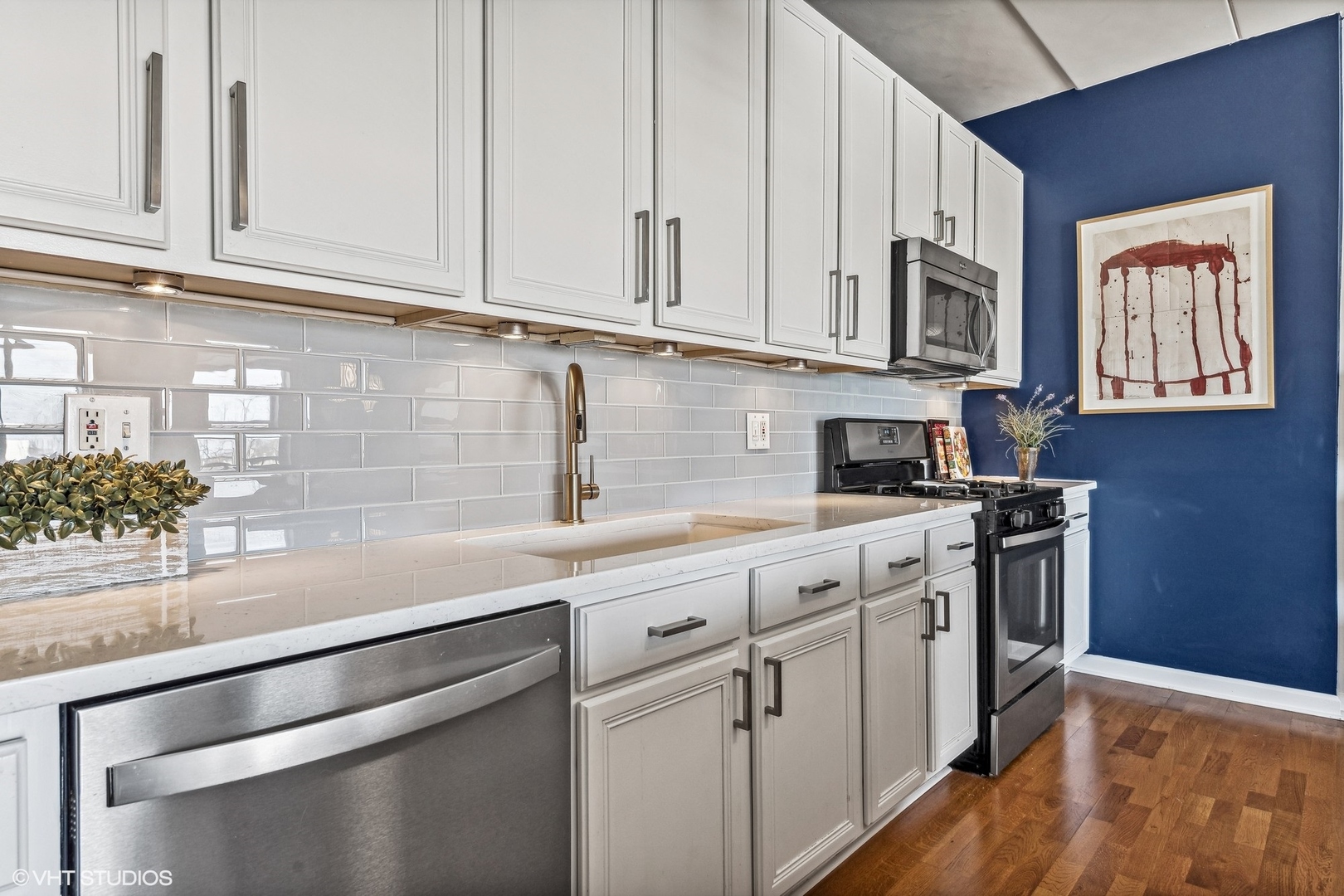 2021 N KEDZIE Avenue Unit: 5D