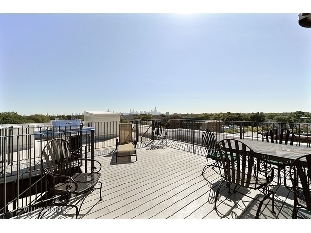 2021 N KEDZIE Avenue Unit: 5D