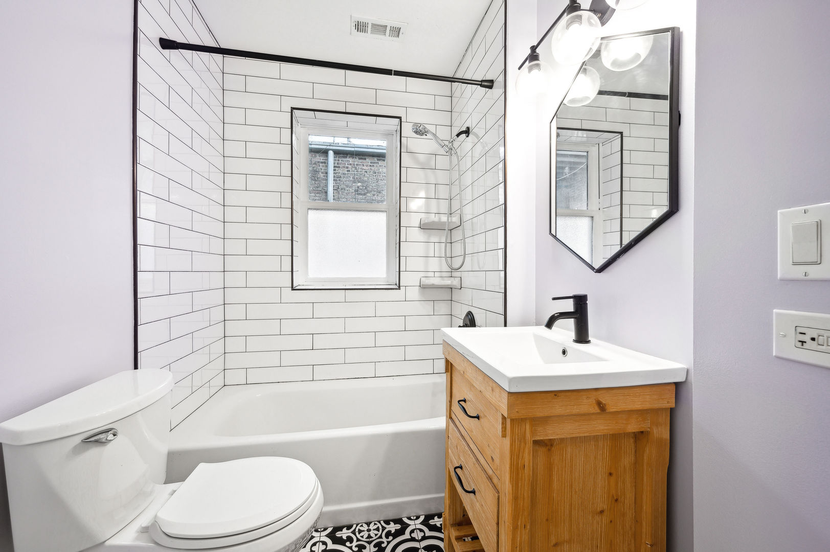 6614 N Ashland Avenue Unit: 3