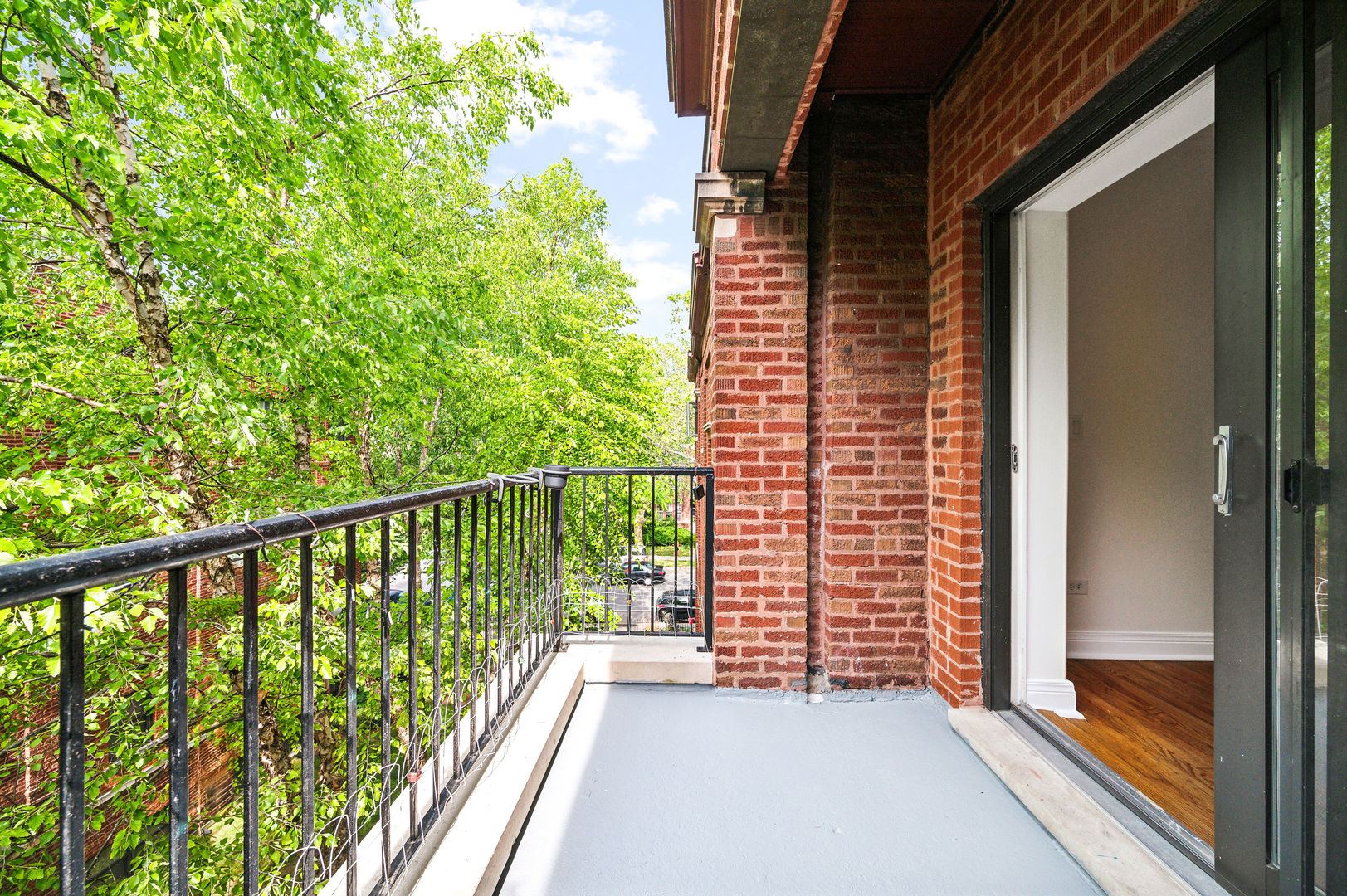 6614 N Ashland Avenue Unit: 3