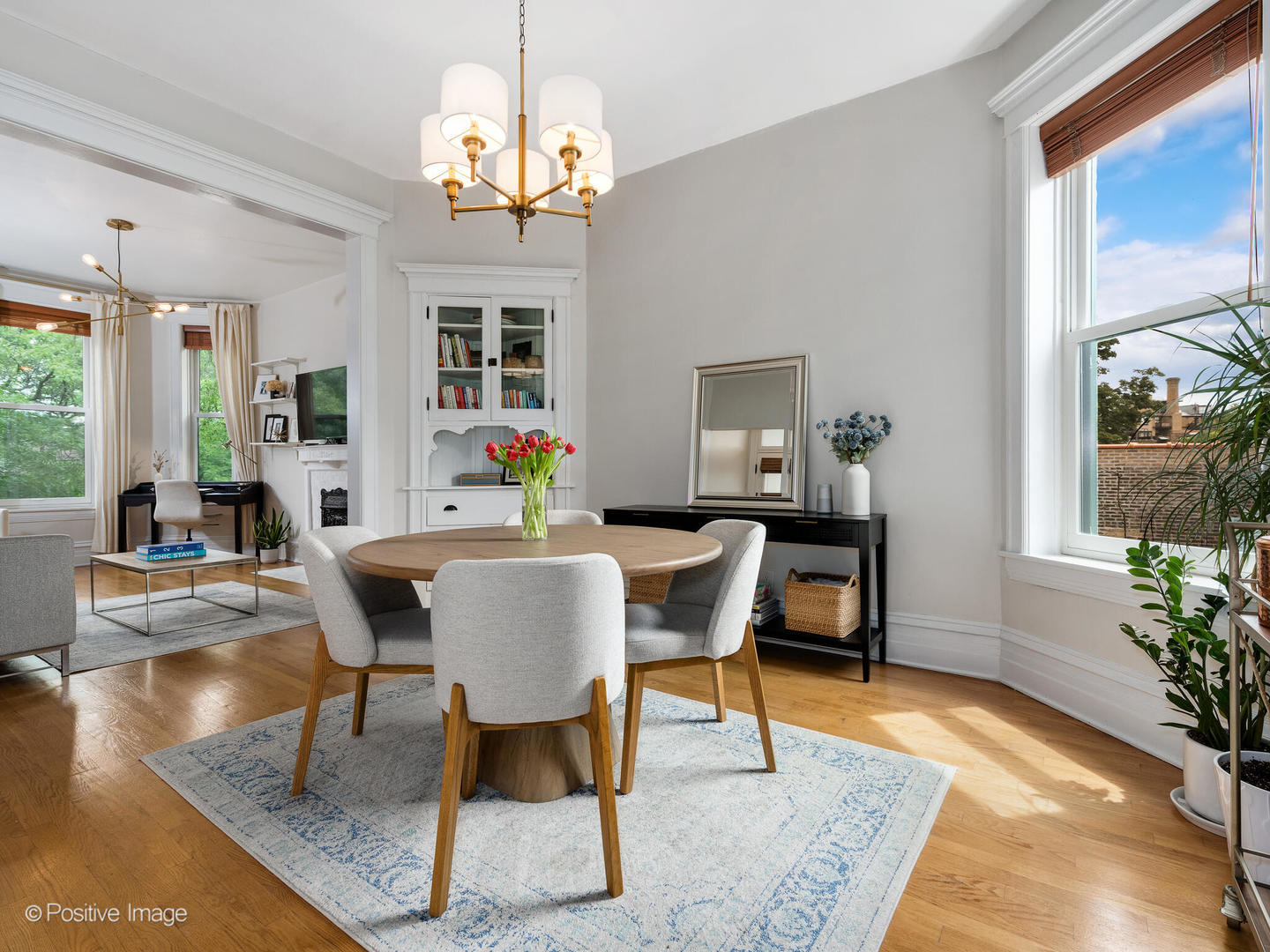 1944 N SEMINARY Avenue Unit: 3