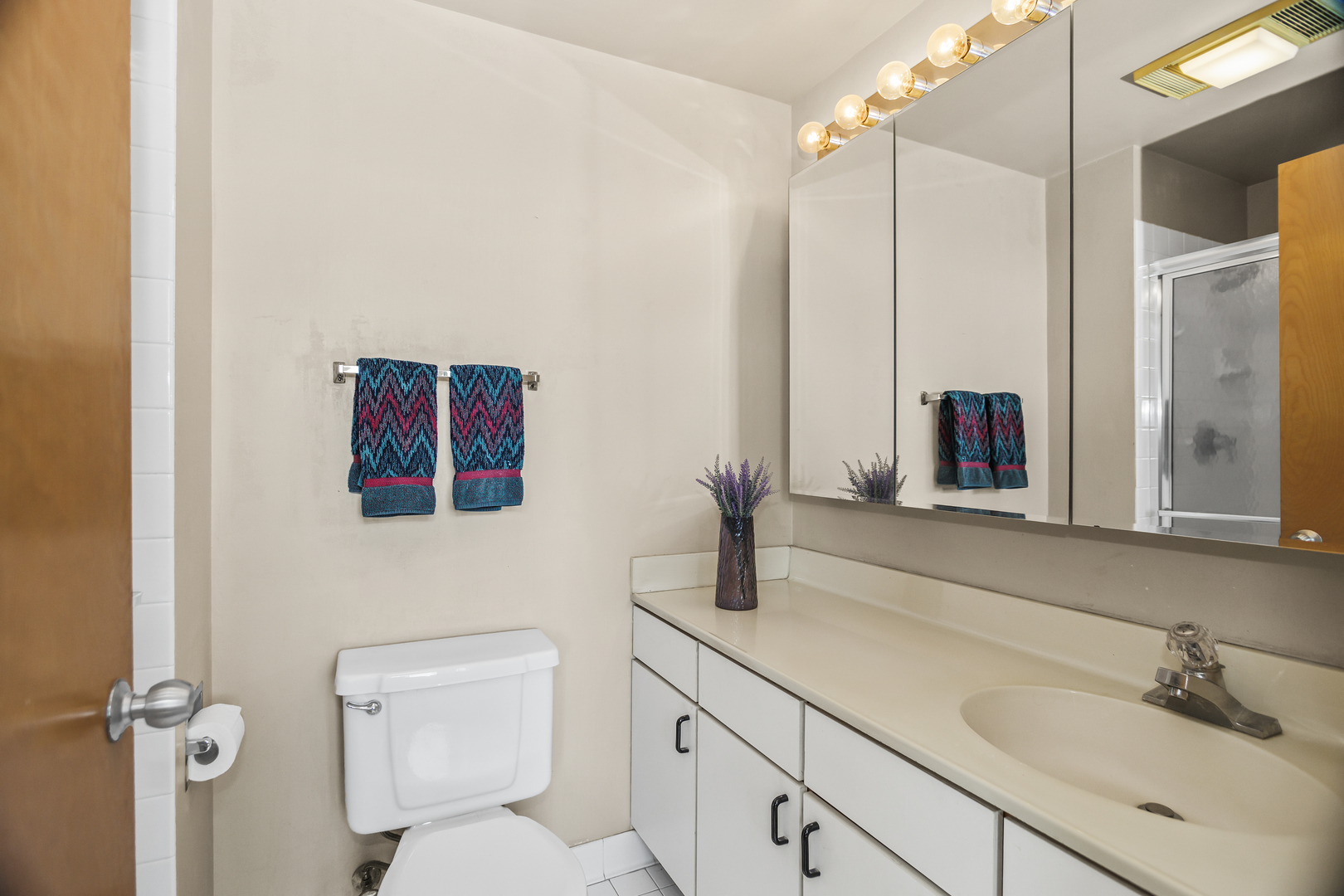 1800 W Roscoe Street Unit: 531