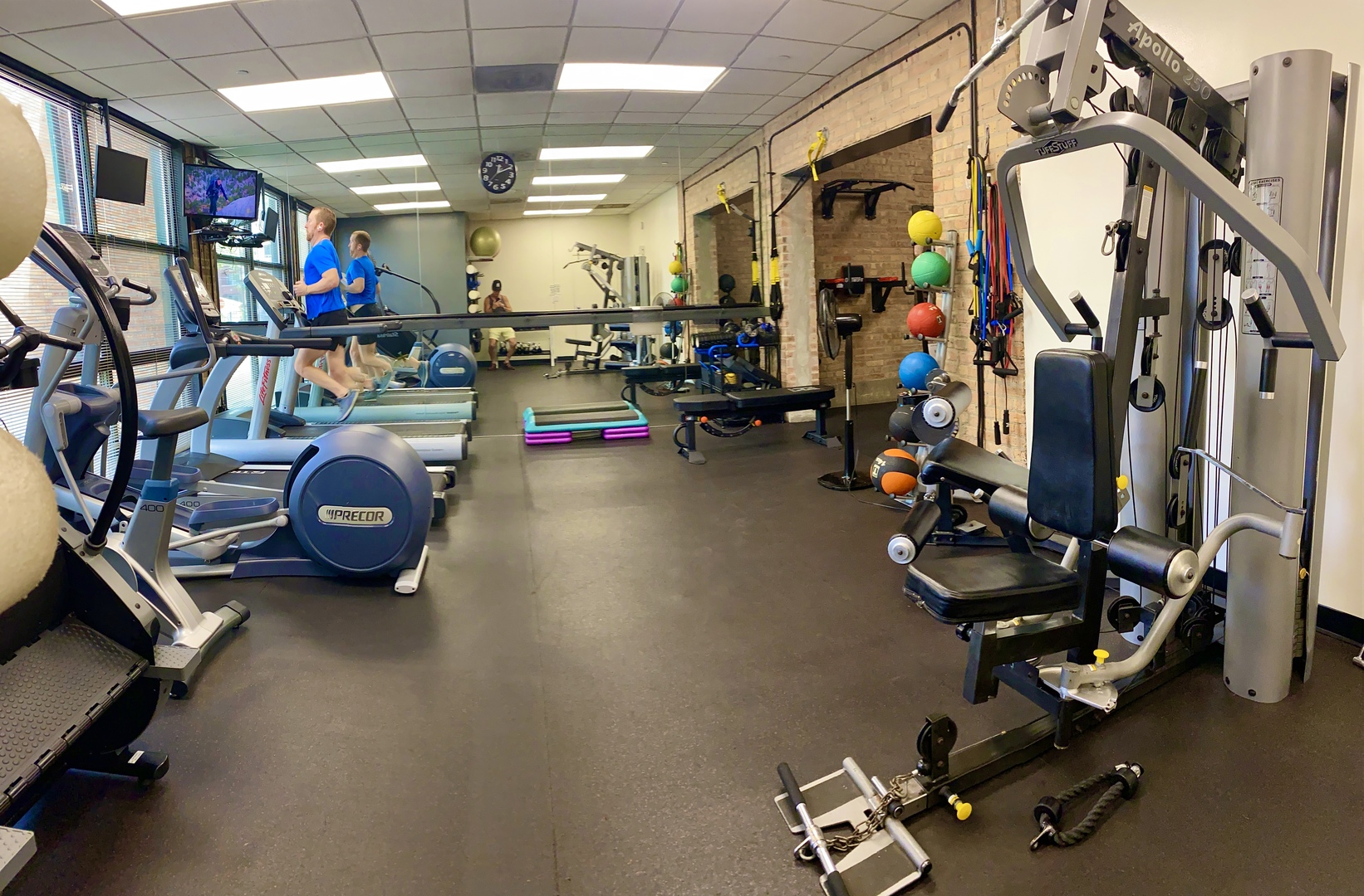 1800 W Roscoe Street Unit: 531