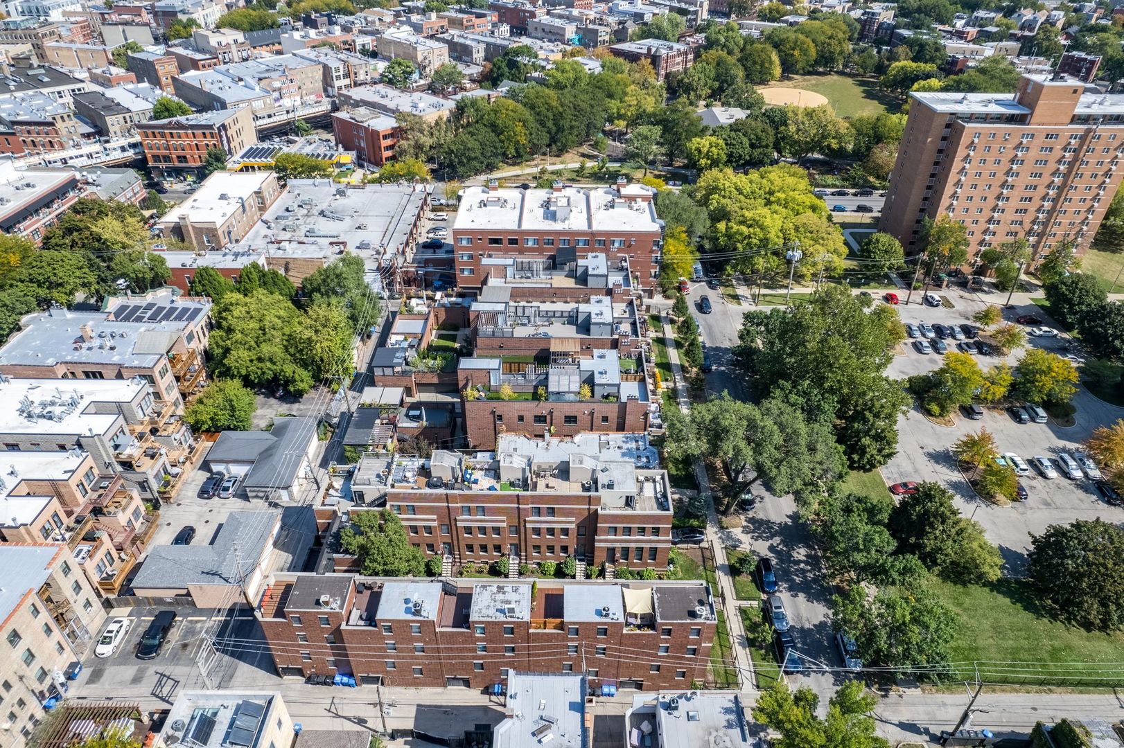 2028 W Le Moyne Street Unit: 3W