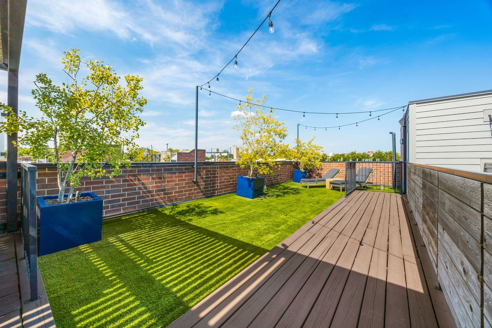 2028 W Le Moyne Street Unit: 3W