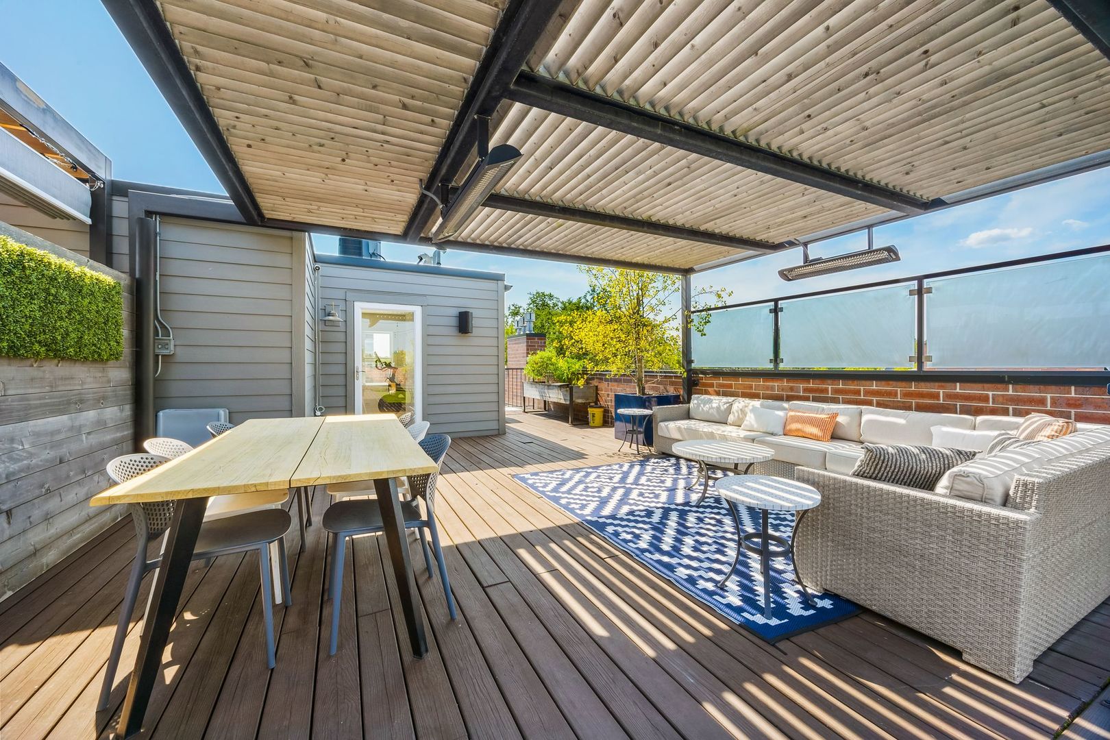 2028 W Le Moyne Street Unit: 3W