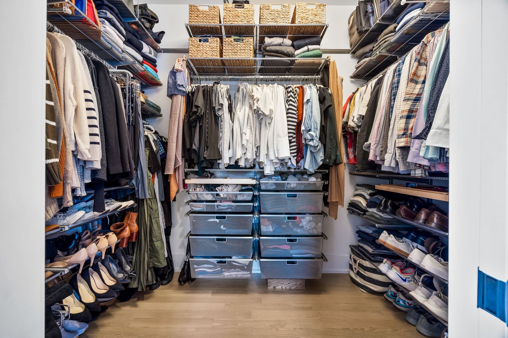 2028 W Le Moyne Street Unit: 3W