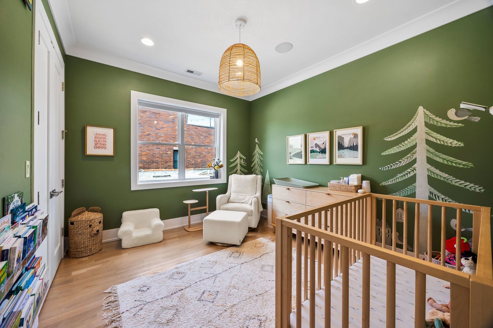 2028 W Le Moyne Street Unit: 3W