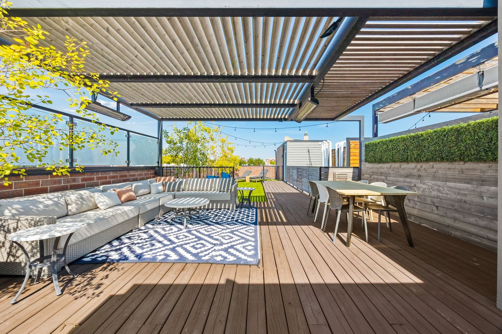 2028 W Le Moyne Street Unit: 3W