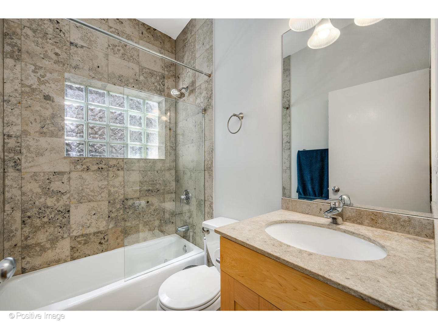 2218 N Seeley Avenue Unit: 1
