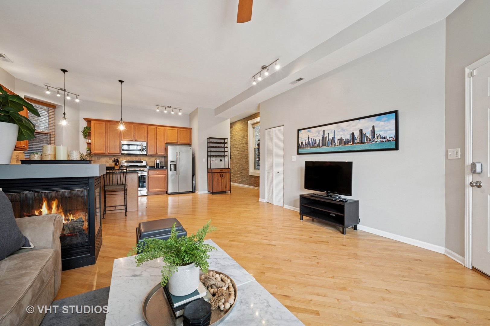 1350 N Campbell Avenue Unit: 1