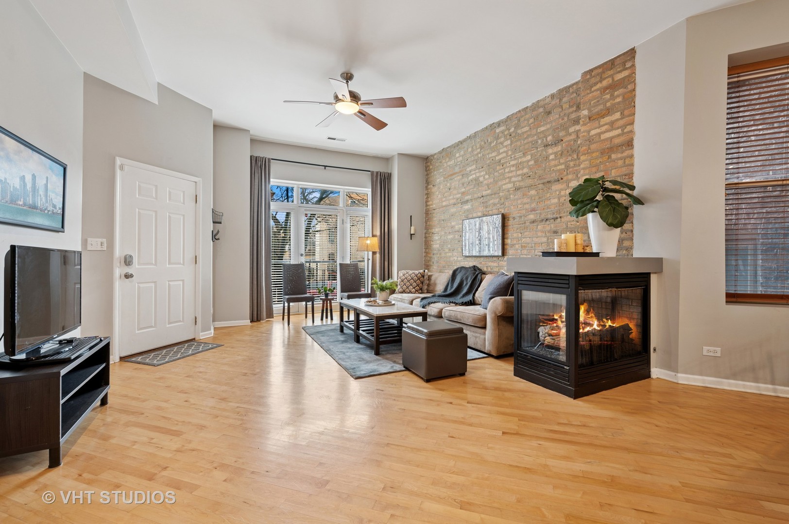 1350 N Campbell Avenue Unit: 1