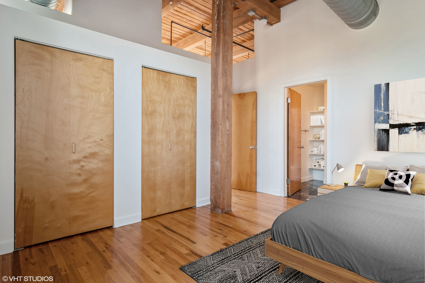 612 N Oakley Boulevard Unit: 214
