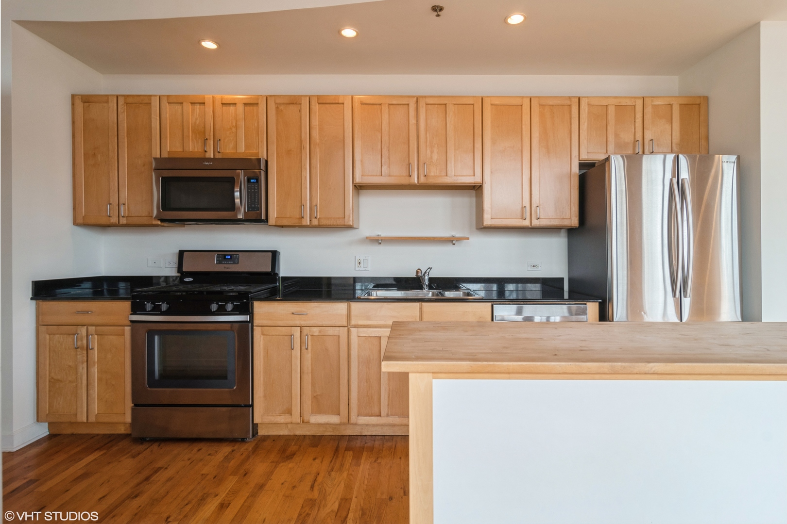 612 N Oakley Boulevard Unit: 214