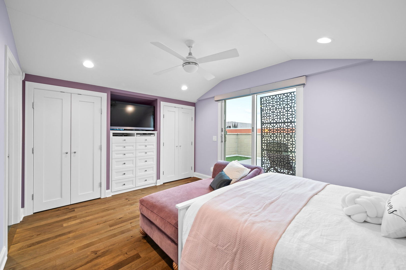 1318 W Fletcher Street Unit: 3W