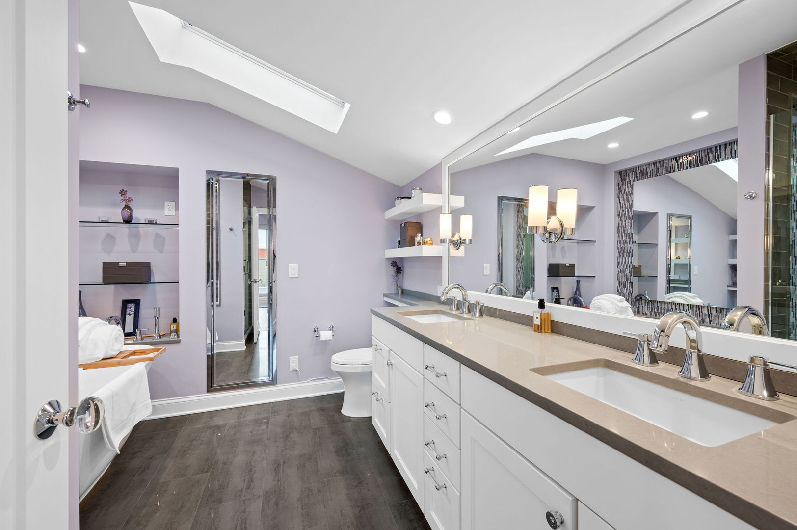 1318 W Fletcher Street Unit: 3W