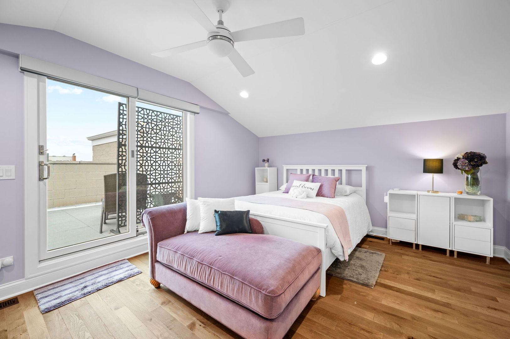 1318 W Fletcher Street Unit: 3W