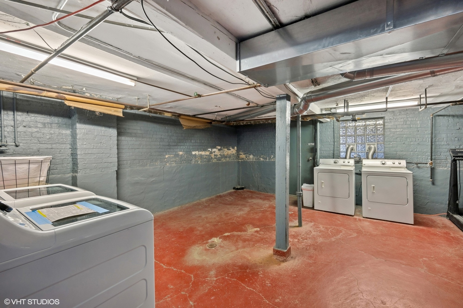 3903 N CLAREMONT Avenue Unit: 1