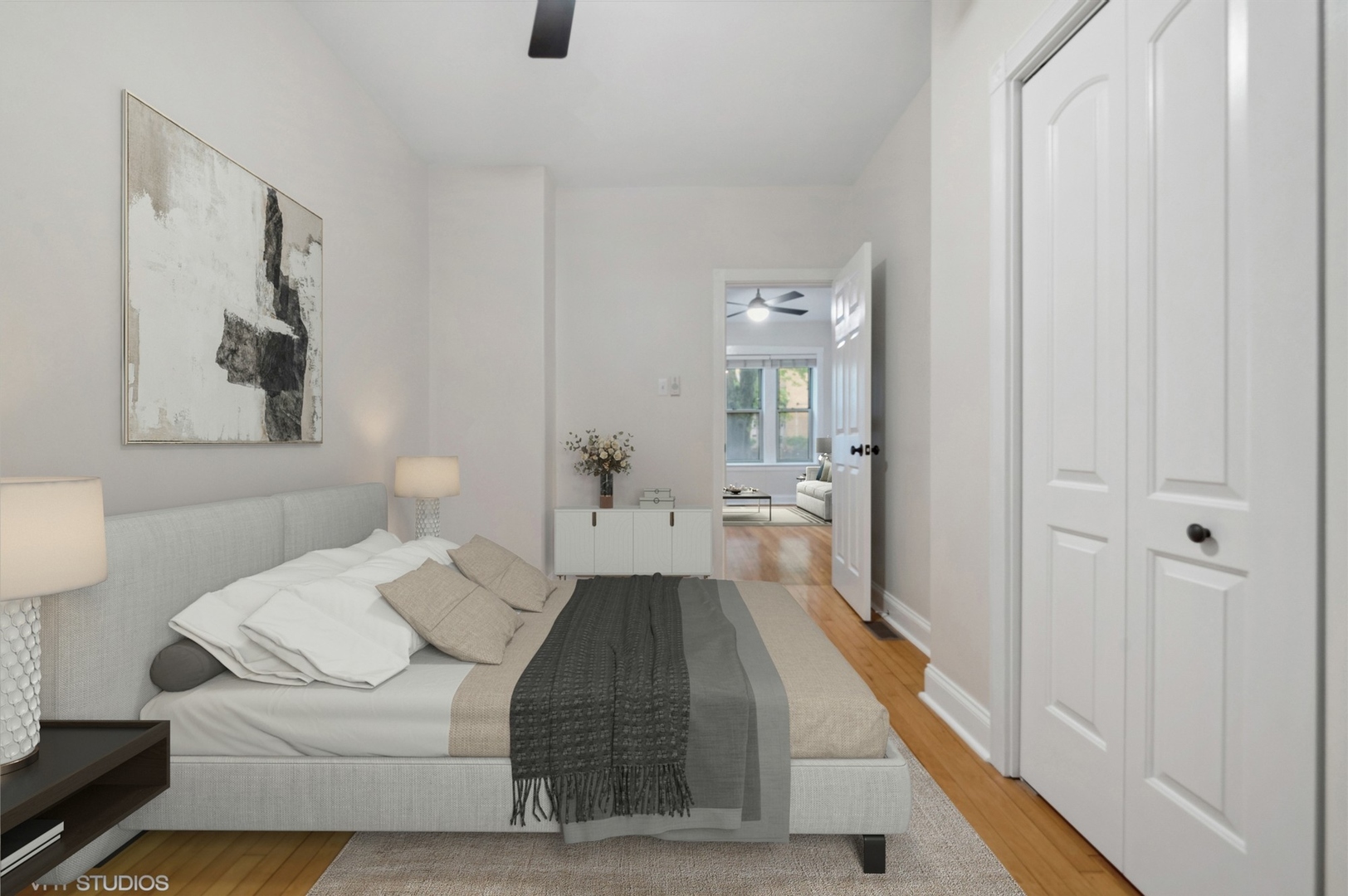 3903 N CLAREMONT Avenue Unit: 1