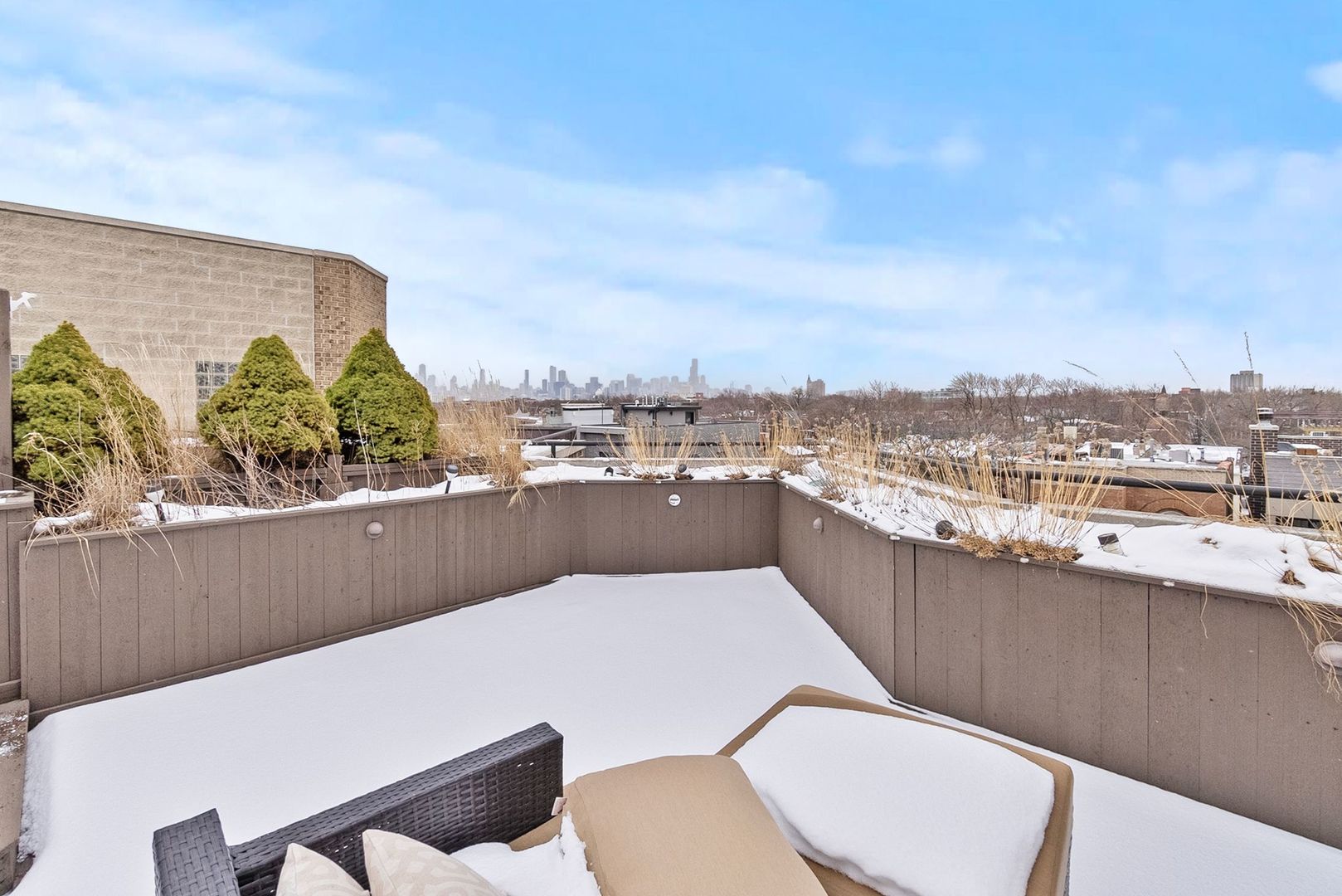 2236 W Armitage Avenue Unit: 403