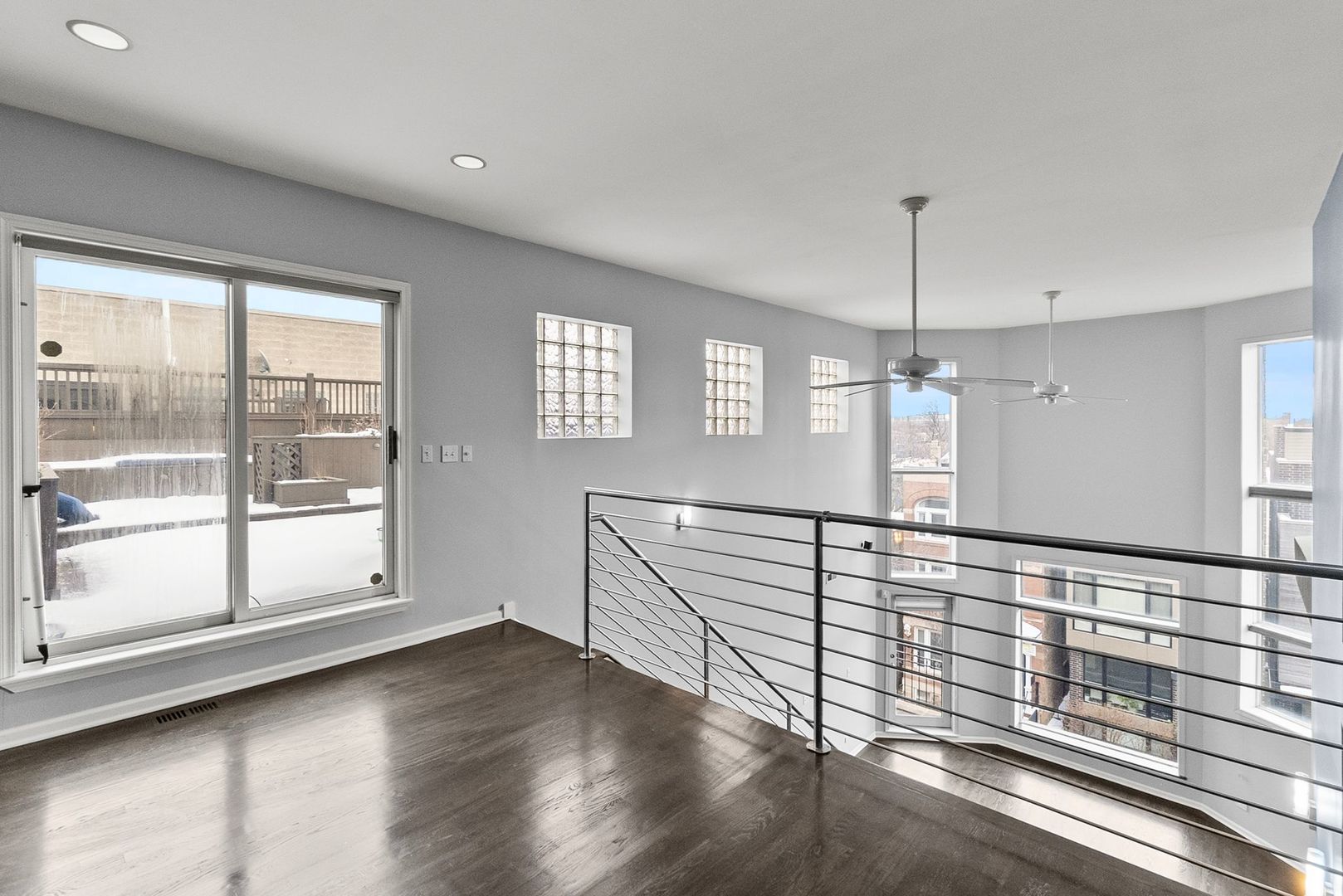 2236 W Armitage Avenue Unit: 403