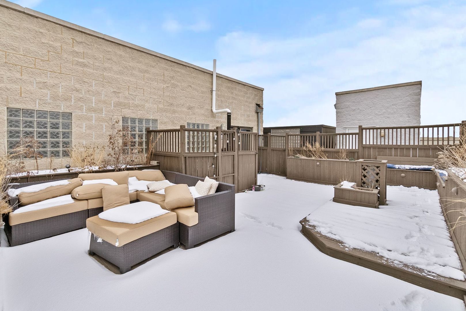 2236 W Armitage Avenue Unit: 403