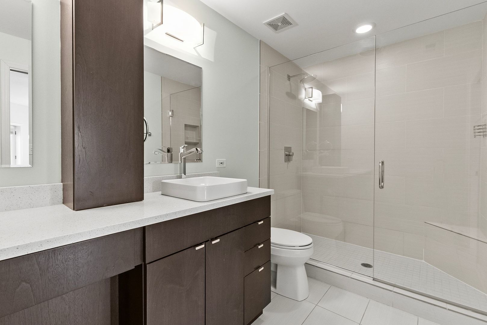 2236 W Armitage Avenue Unit: 403