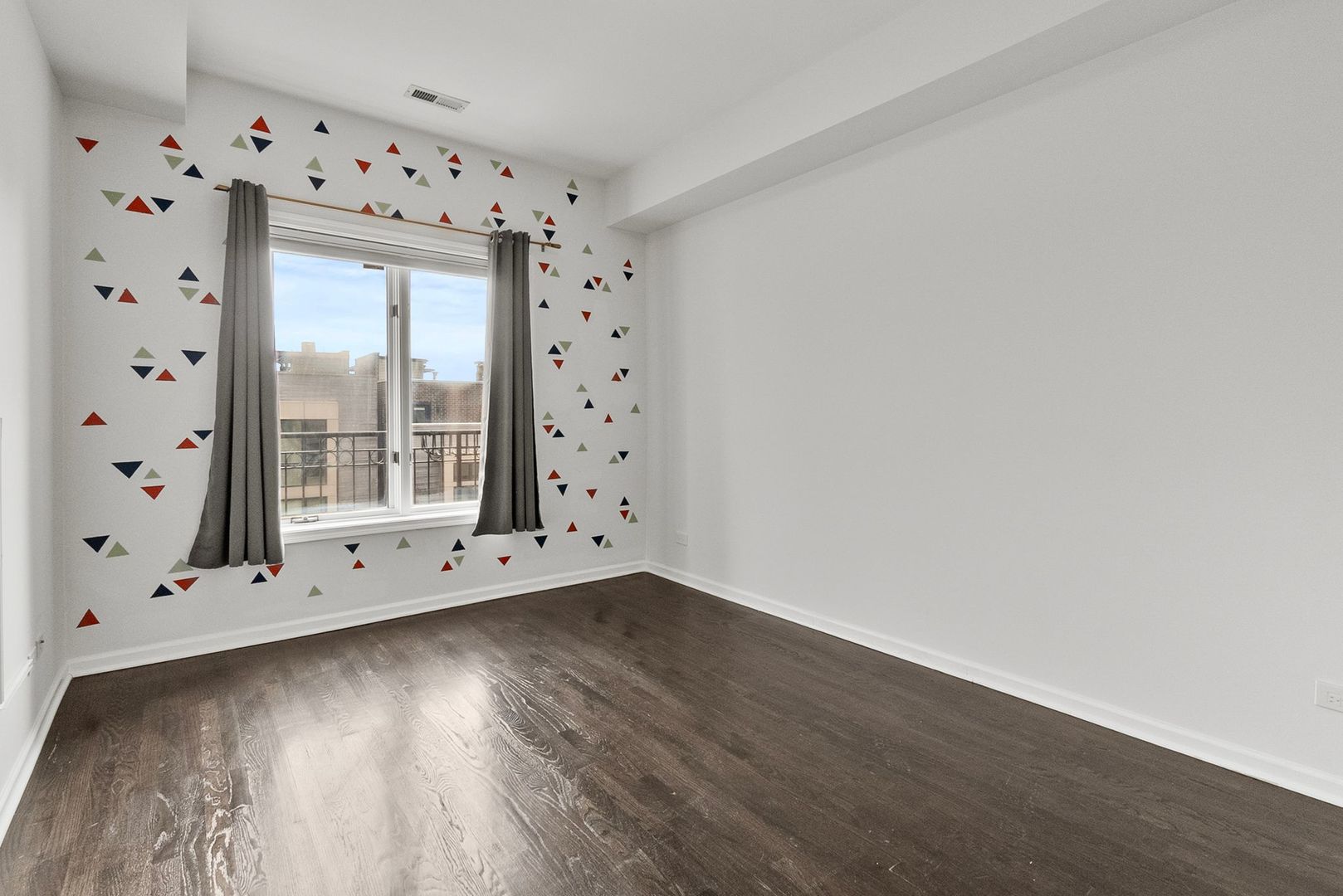 2236 W Armitage Avenue Unit: 403