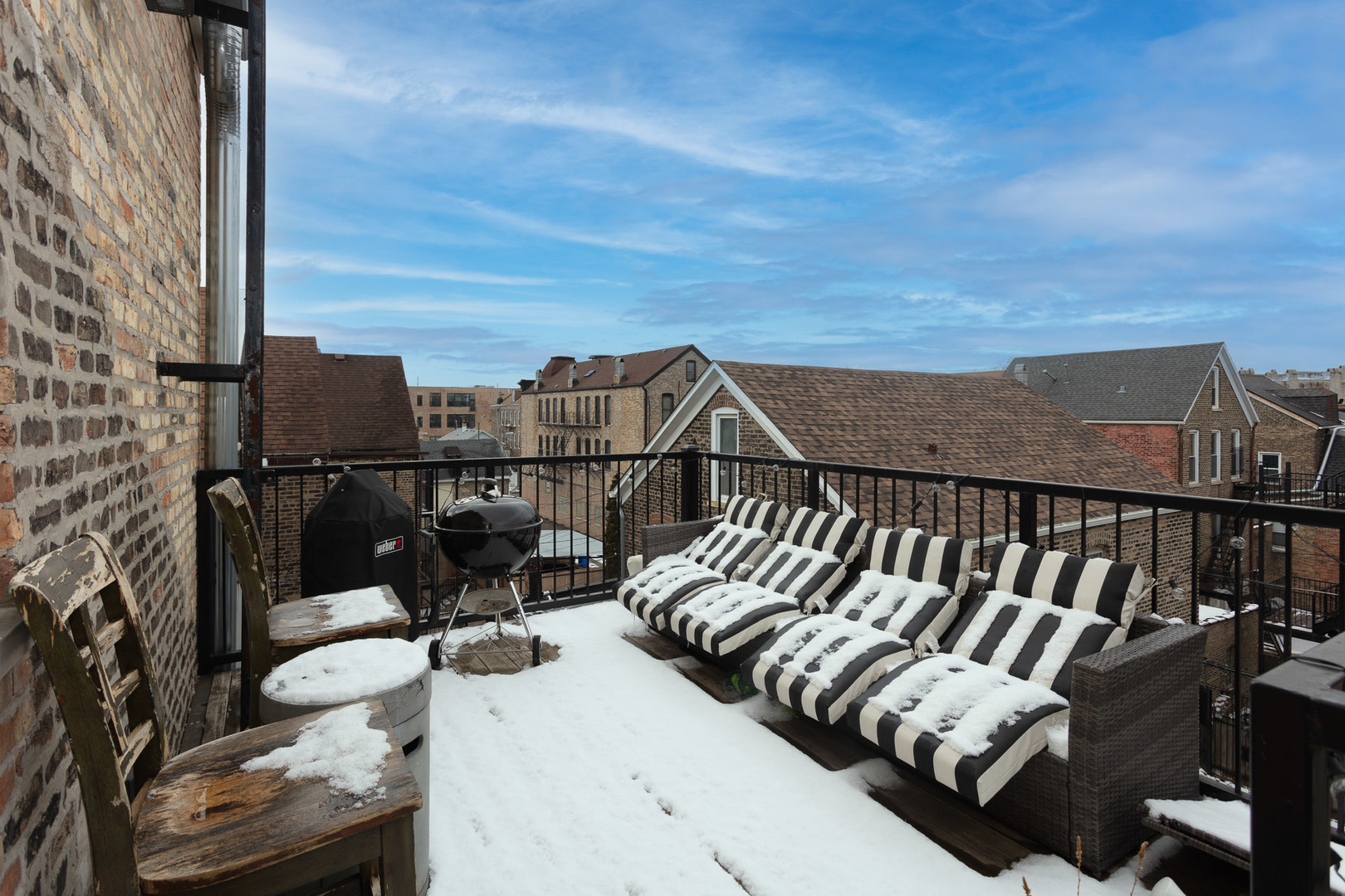 1906 S Loomis Street Unit: 3