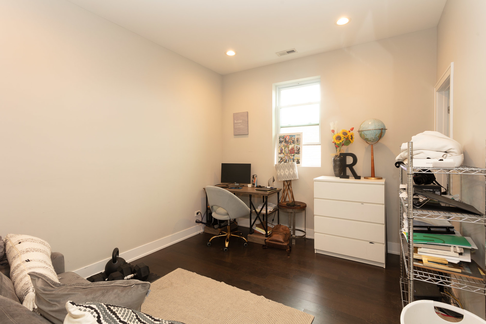 1906 S Loomis Street Unit: 3