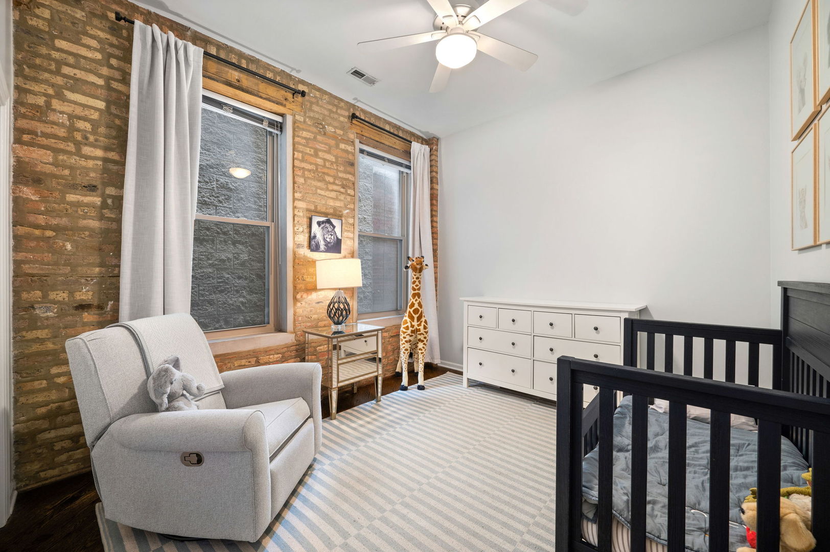 1855 N Damen Avenue Unit: 2S