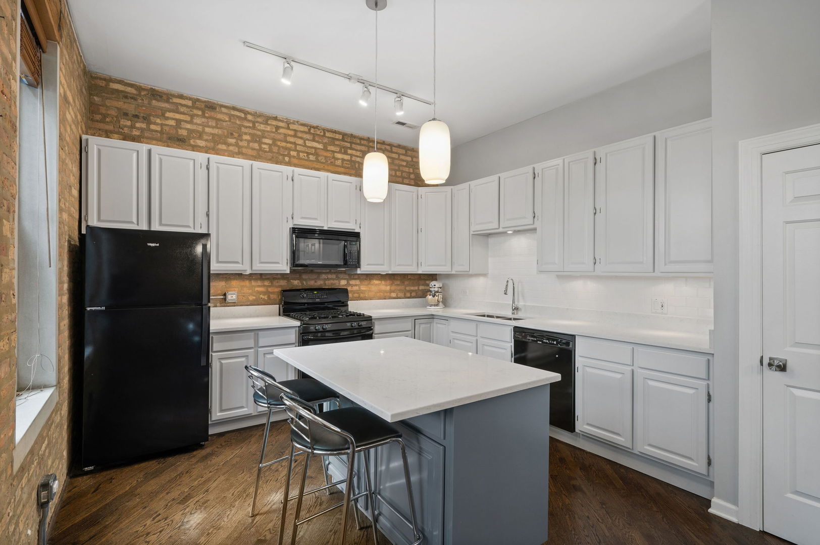 1855 N Damen Avenue Unit: 2S