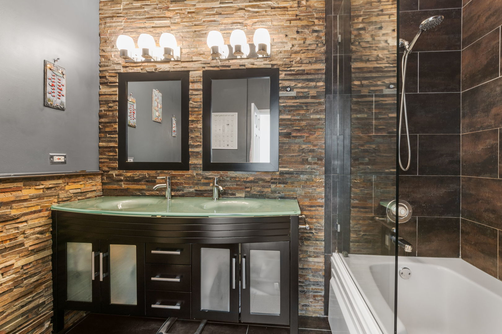 1781 W ALTGELD Street Unit: D